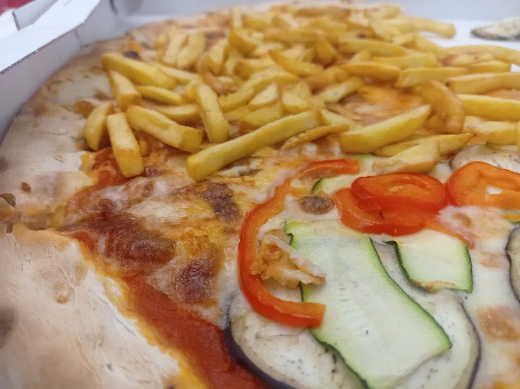 Veronica Farruggia_La Favola - Pizzeria&Kebab_San Secondo Parmense_review