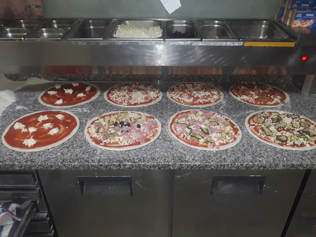 La Favola - Pizzeria&Kebab_San Secondo Parmense_slider_image_2