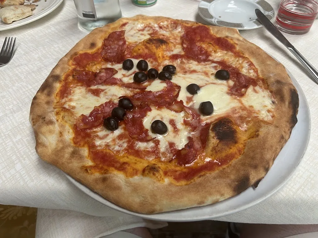 Matt Thomas_Ristorante Pizzeria Lo Smeraldo_Sant'Agata Bolognese_review