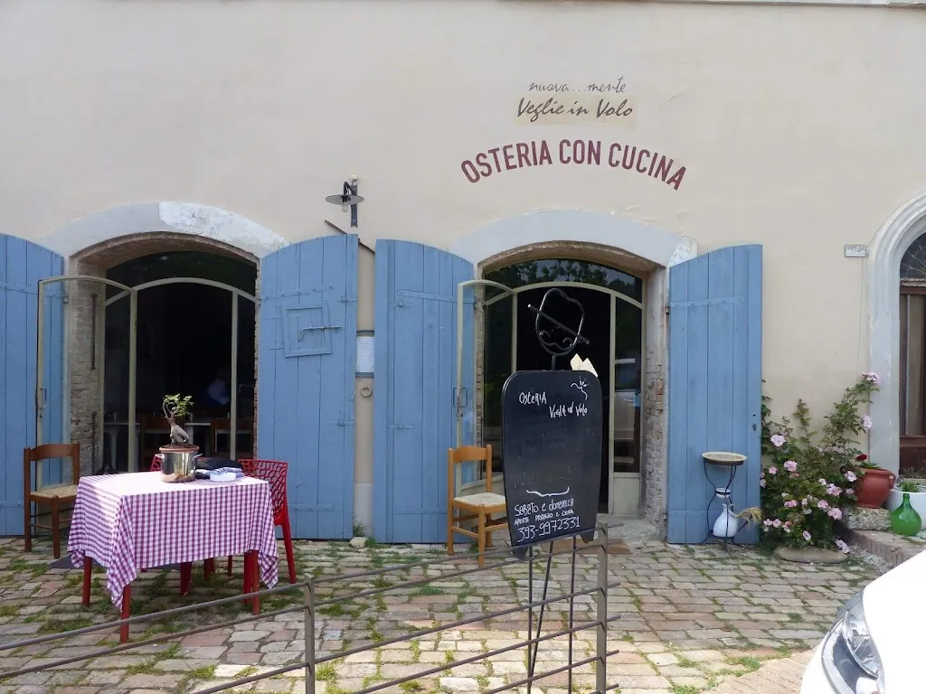 christian antonellini_Veglie in volo_Sant'Andrea in Casale_review