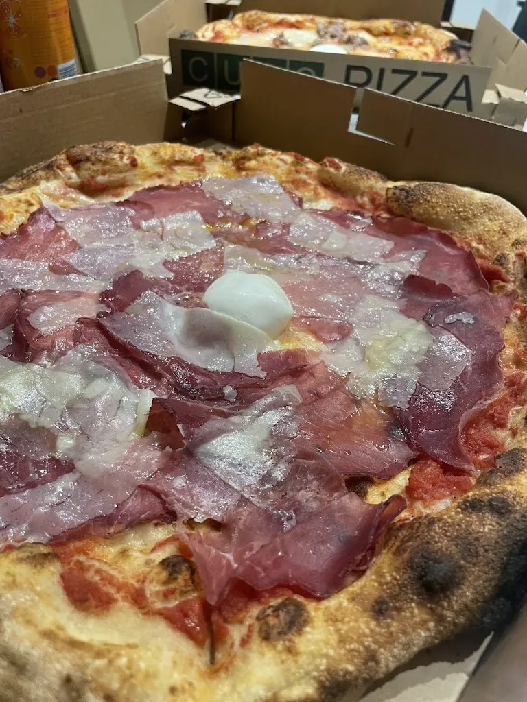 Jools Brkh_Cubo pizza_Santa Maria Codifiume_review