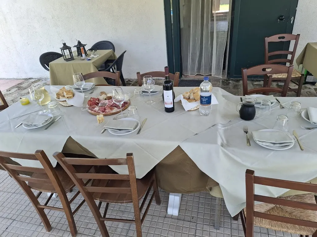 Ristorante Locanda Villa Petrosa restaurant in Santo Stefano-Carraie