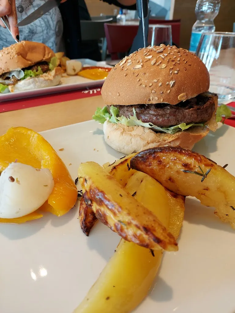 Agricorniola spaccio e agriturismo_Sarmato_slider_image_3