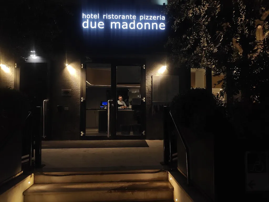 Hirak Deb_Due Madonne_Sassuolo_review