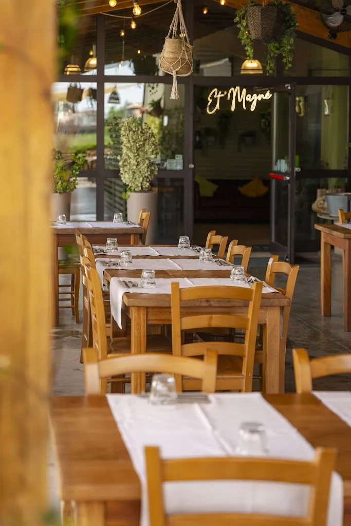 Ustarèia restaurant in Savarna-Conventello