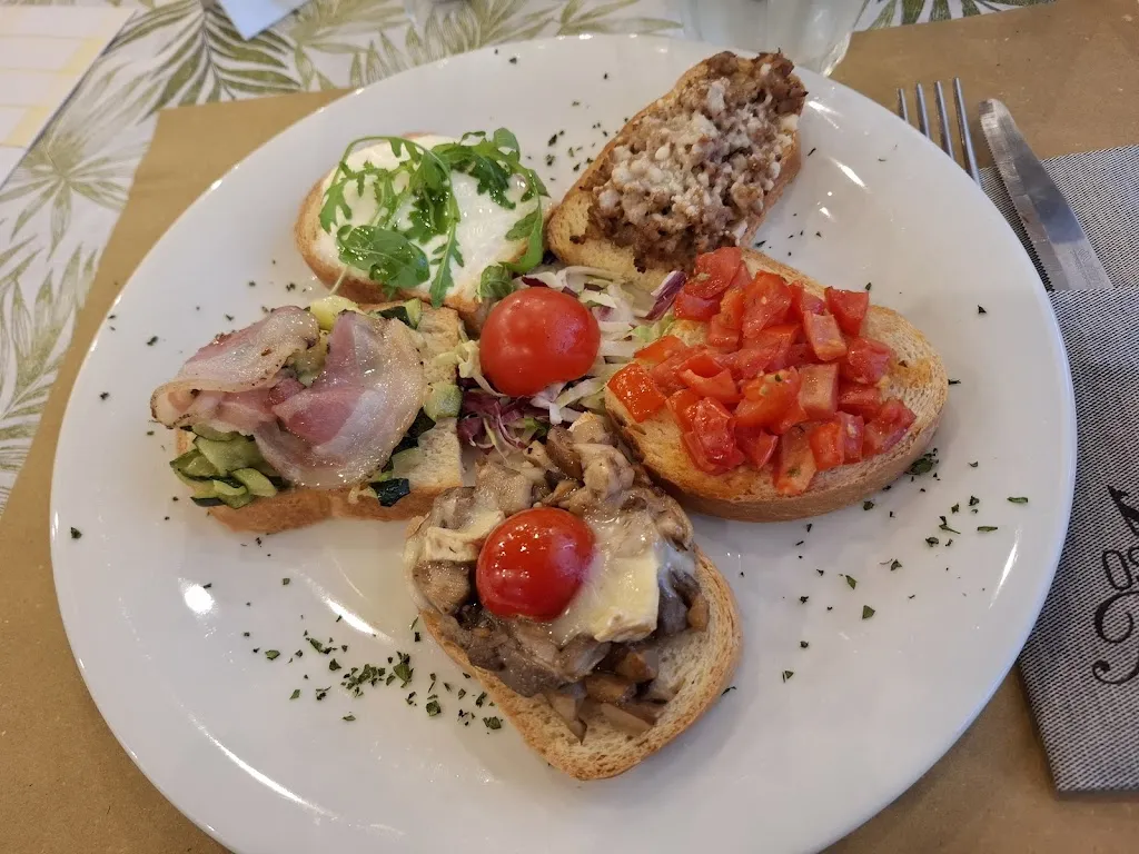 Osteria Reale_Savarna-Conventello_slider_image_2