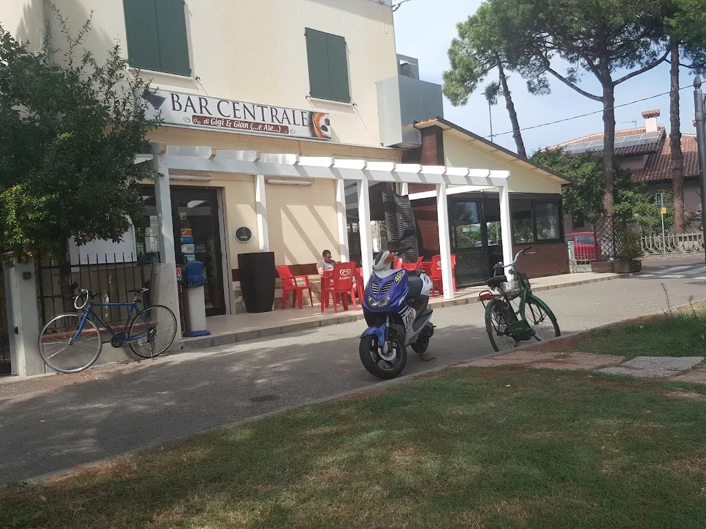 Bar Centrale_Savarna-Conventello_slider_image_2