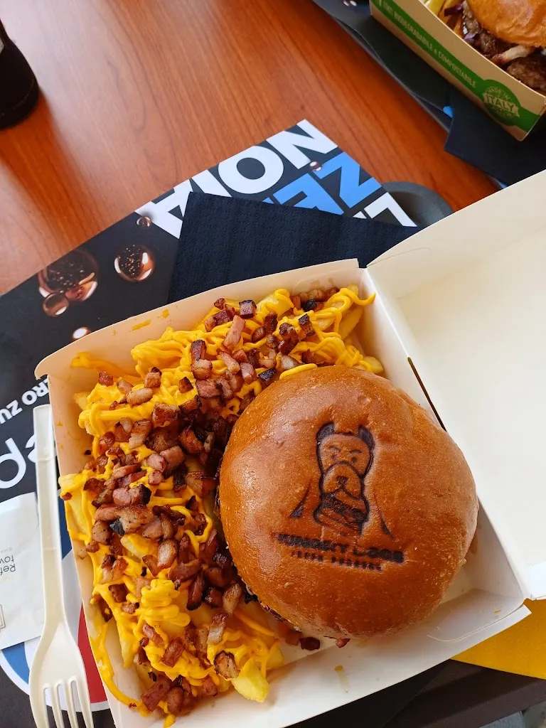 Menu_Hungry Dogs - Fresh Burgers_Savarna-Conventello_image_6