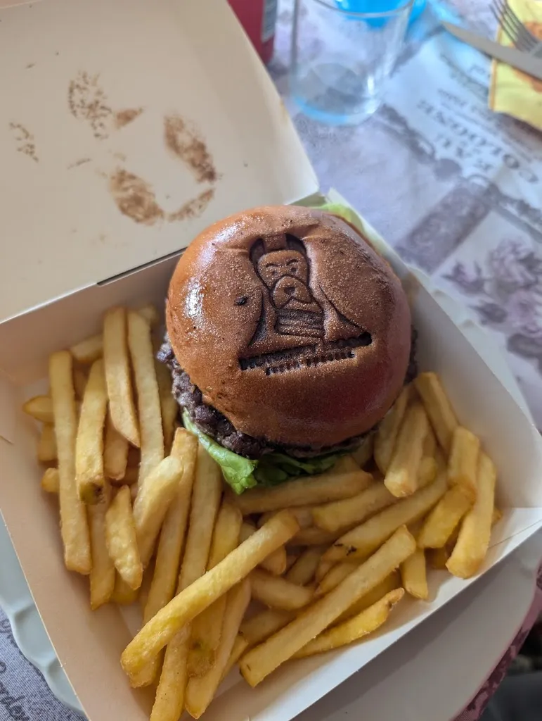 Menu_Hungry Dogs - Fresh Burgers_Savarna-Conventello_image_7