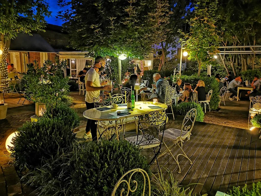 Il Lavatoio Bistrot restaurant in Santarcangelo