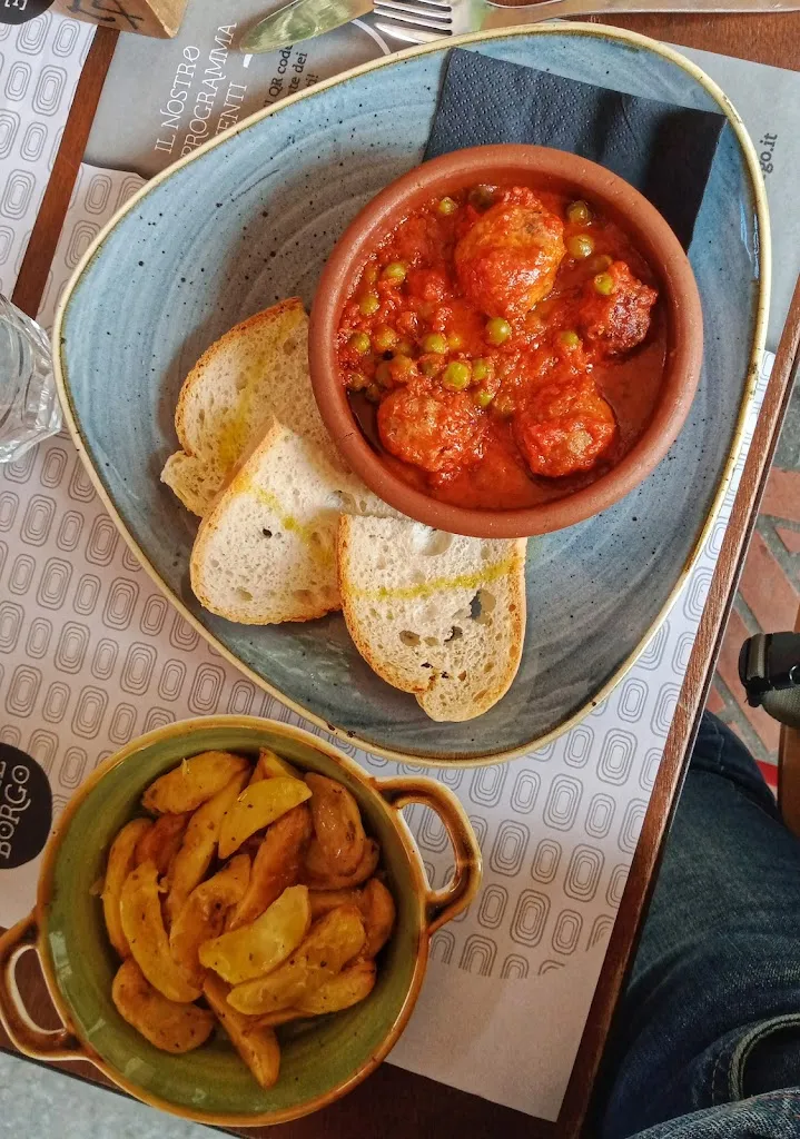 Giampierino Pesca_OltreBorgo_Santarcangelo_recensione