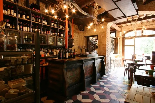 L'Ottavino - osteria quotidiana restaurant in Santarcangelo