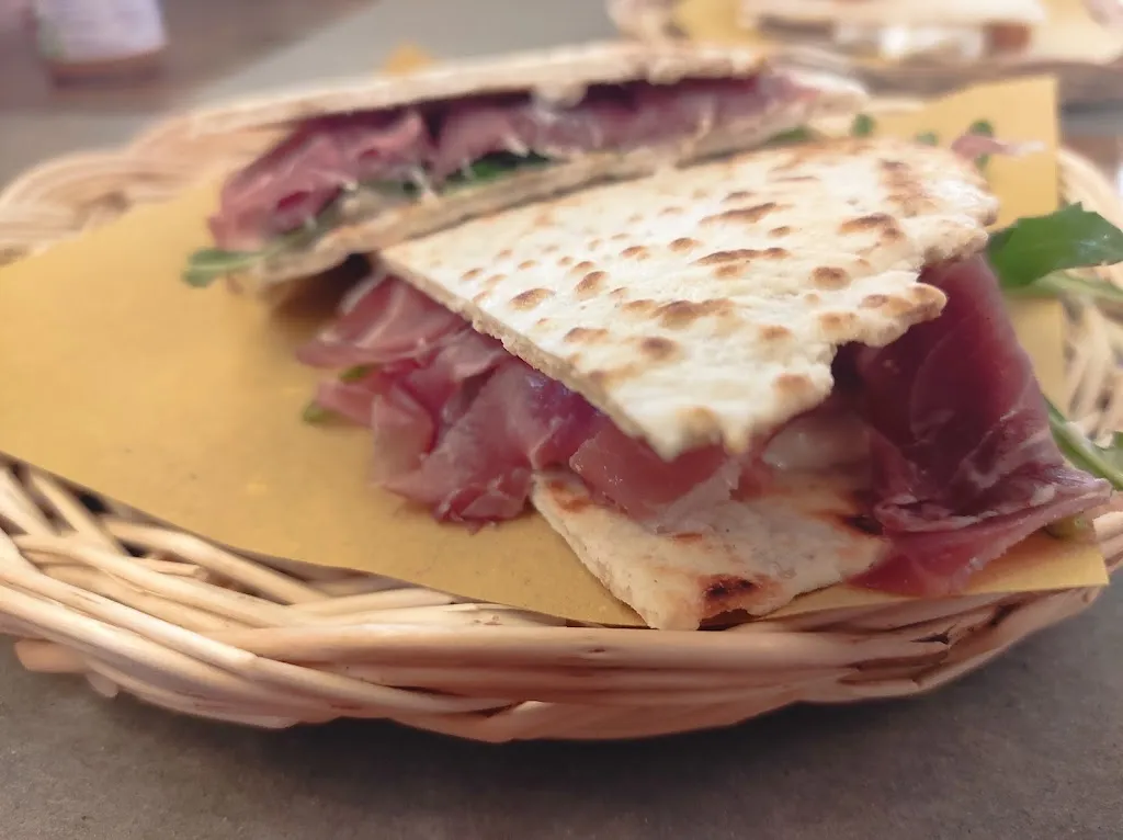 Luca C_Piadineria Amarcord..& CUCINA A 360'_Santarcangelo_recensione