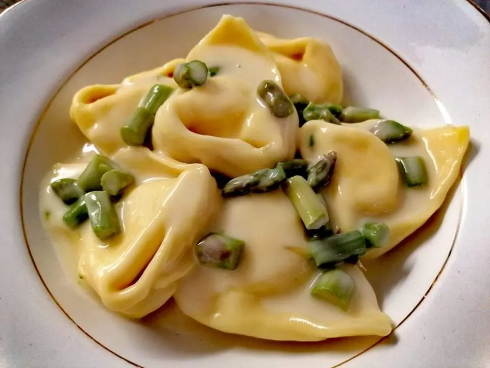 Irina Trattoria e Pizzeria_Savigno_slider_image_3