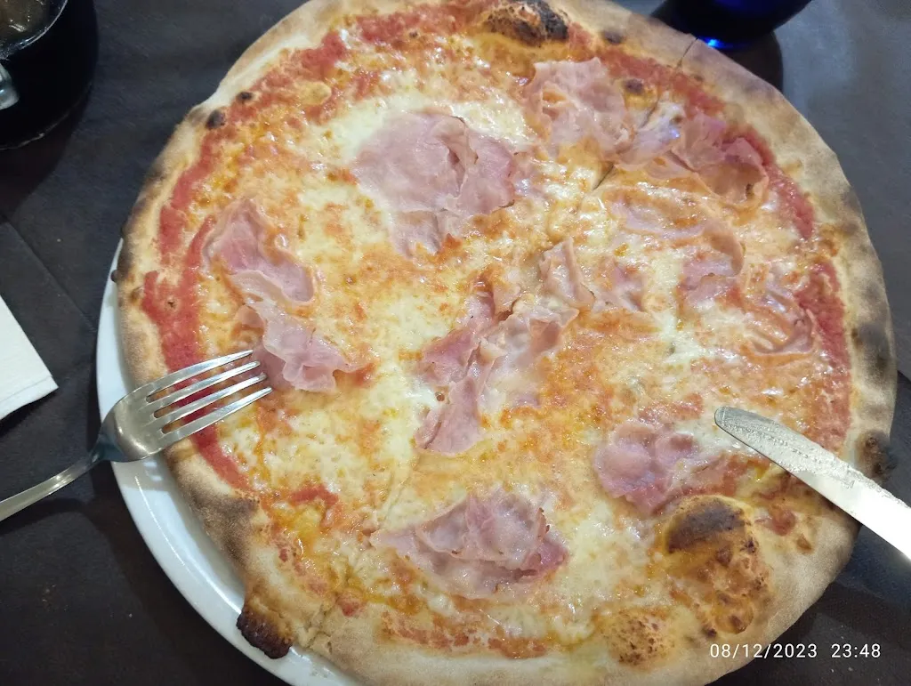 Menu_Black Pizzeria American Bar_Savignano sul Panaro_image_7