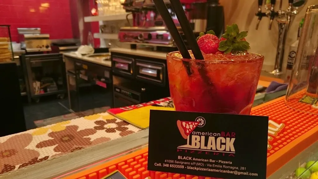 Black Pizzeria American Bar_Savignano sul Panaro_slider_image_3