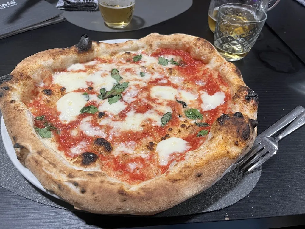 Genesis Ristorante Pizzeria_Savignano sul Panaro_slider_image_3