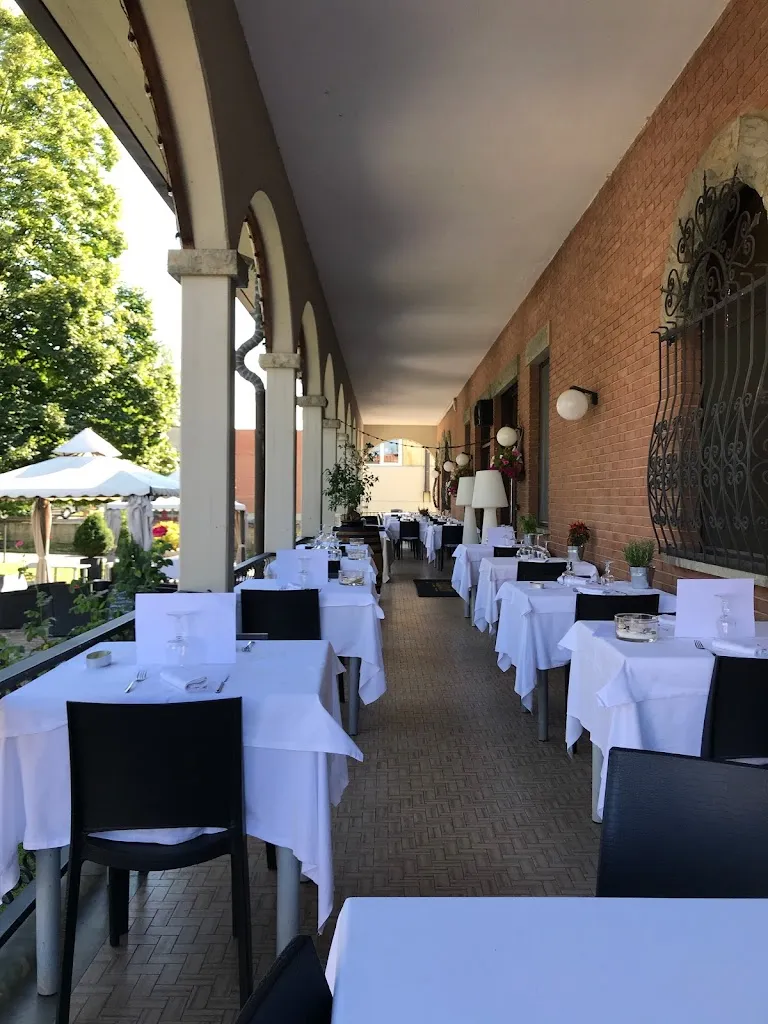 Ristorante Gallo d'Oro restaurant in Savignano sul Panaro