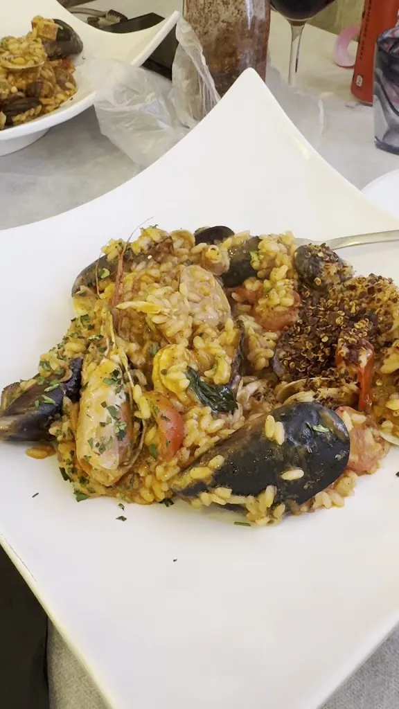 Ristorante Osteria Pesca e Mangia_Serravalle_slider_image_2