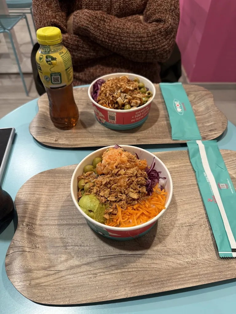 camila wider_I Love Poke Serravalle_Serravalle_review