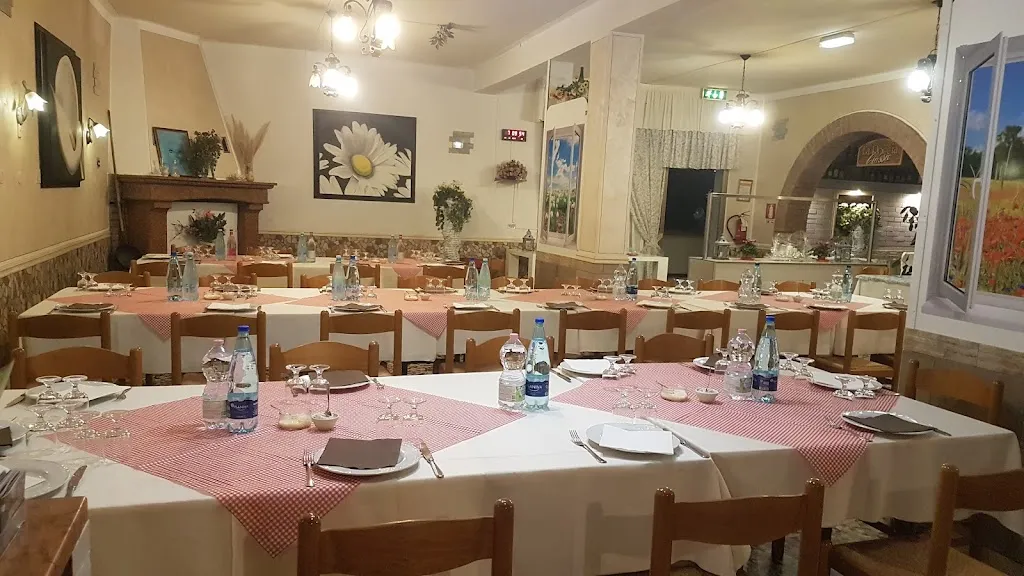 Ristorante La Roccia restaurant in Serramazzoni