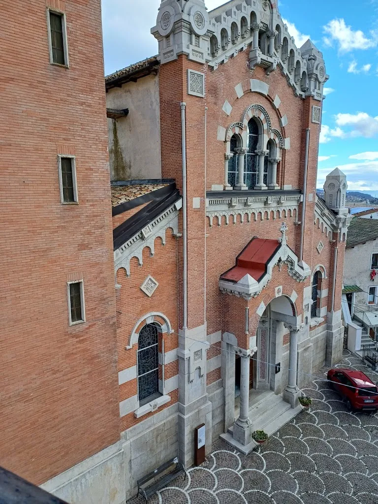 Pizza A Pezzi Rosticceria restaurant in Rivisondoli