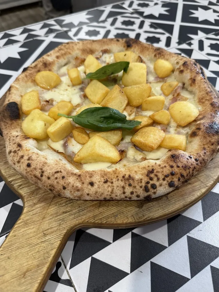 Pizzeria Da Gennaro 3.0_Soliera_slider_image_3