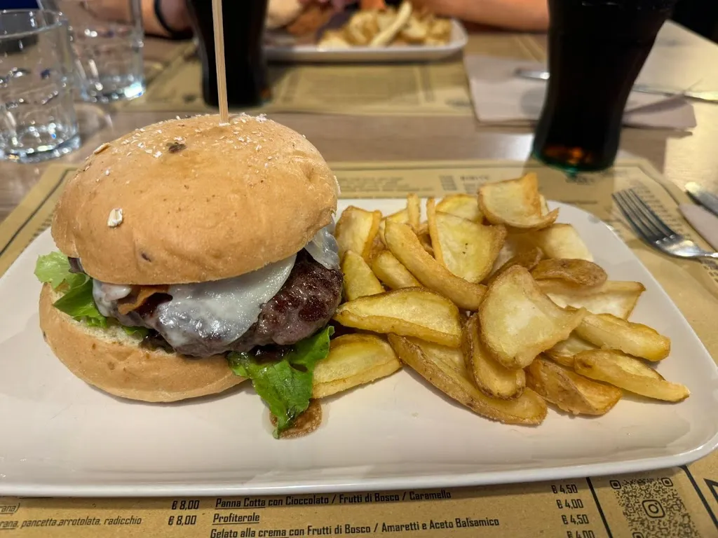 Pizzeria Desideria 2.0_Solignano_slider_image_3