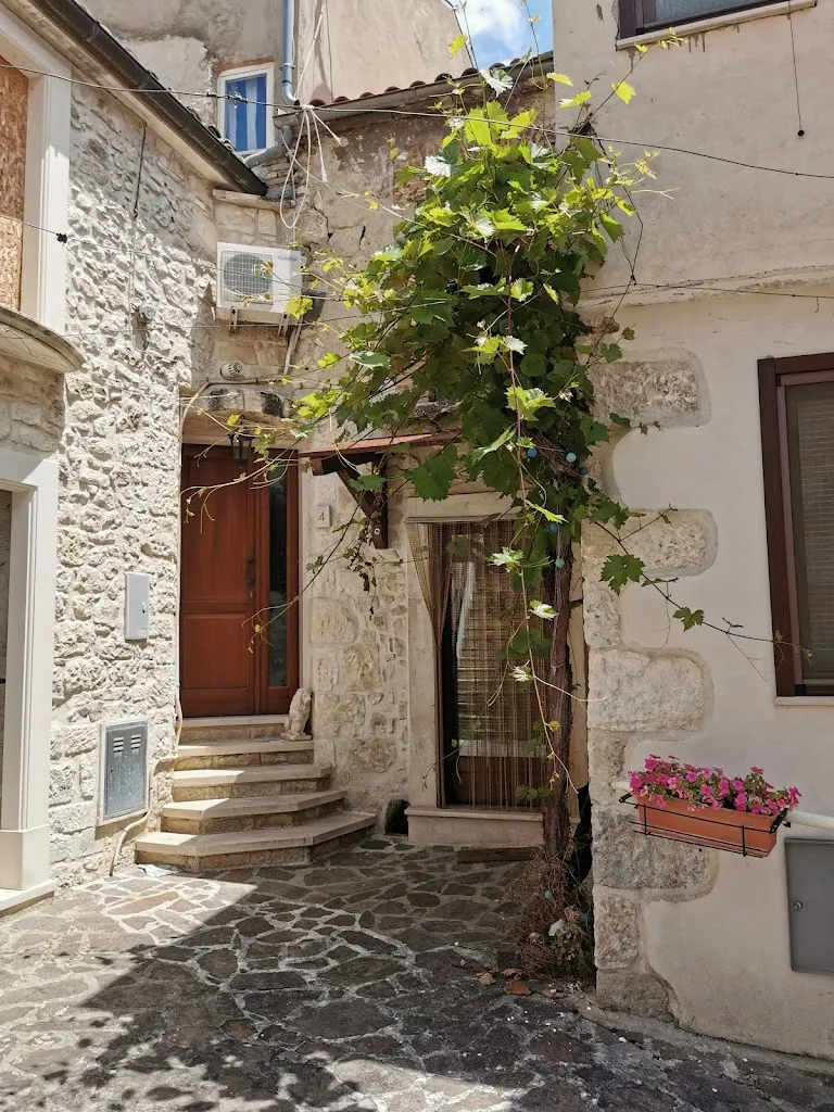 Ristorante Belvedere Di Giardini Pasquale & C. restaurant in Roccamorice