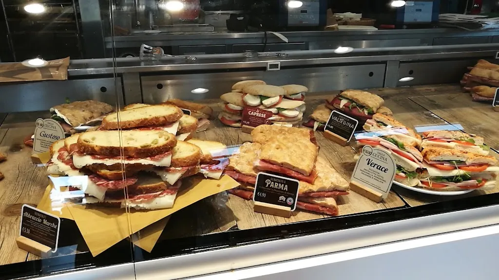 Autogrill Rubicone Est_Savignano sul Rubicone_slider_image_3