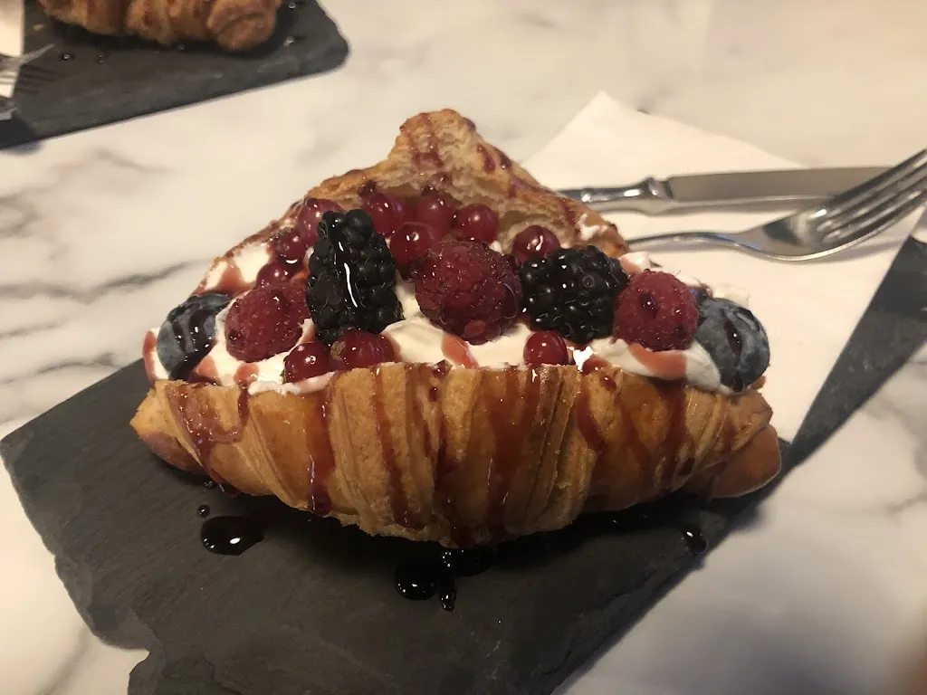 Daniele Seu_Caffè Centrale Bar Pasticceria bistrot_Savignano sul Rubicone_recensione