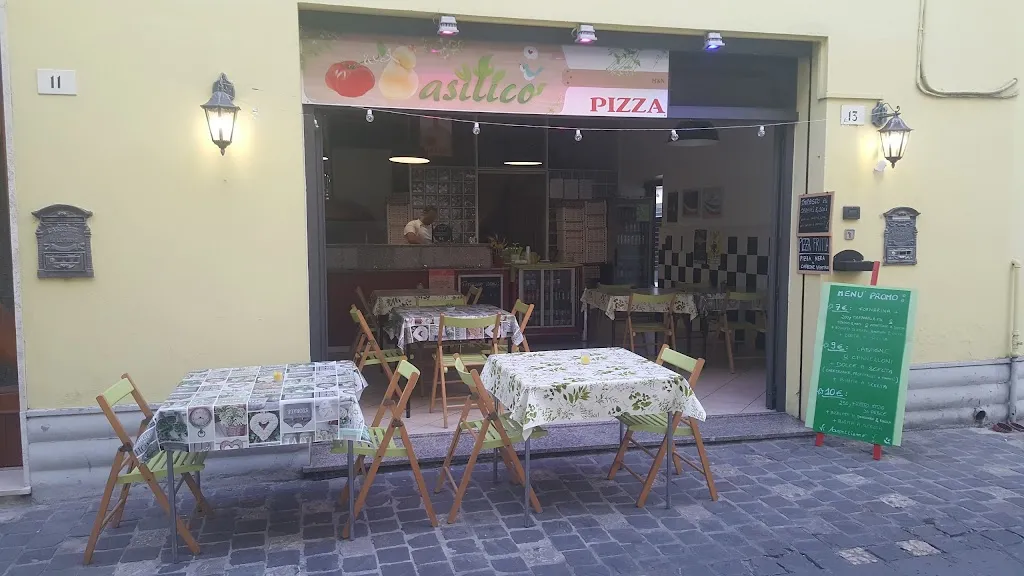 Pizzeria O'Basilico restaurant in Savignano sul Rubicone
