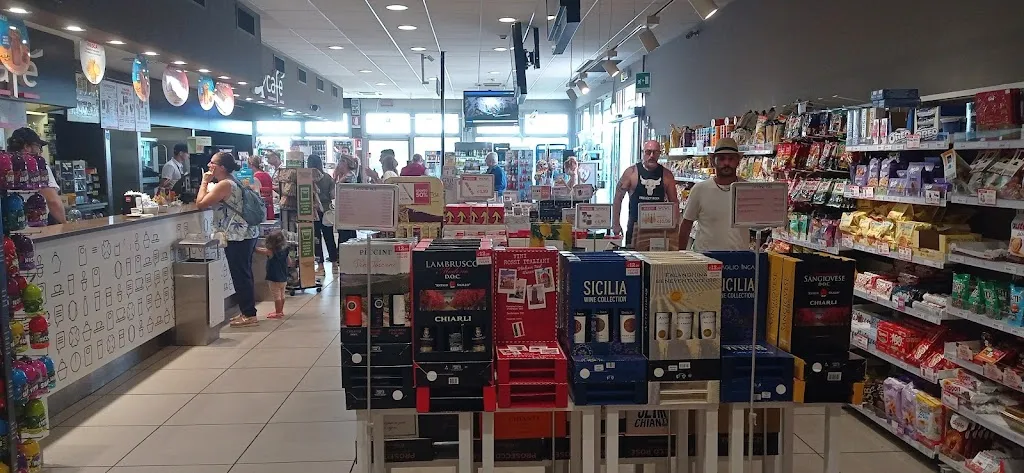 edlir. D_Autogrill Rubicone Ovest_Savignano sul Rubicone_review