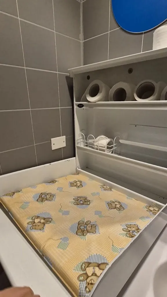 francesca sasso_Autogrill Rubicone Ovest_Savignano sul Rubicone_review