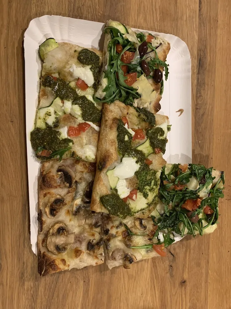 Lucca Gronau_Benny pizza_Savignano sul Rubicone_review