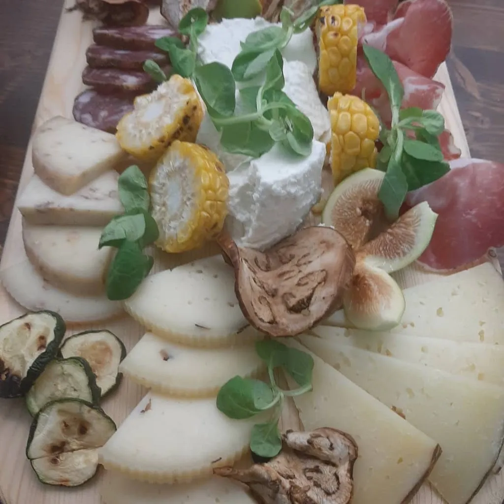 Pam Leadin_La Locanda del Corvo_Roccascalegna_review