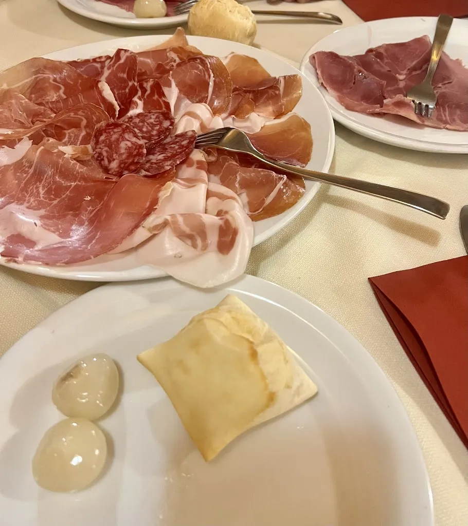 Trattoria Al Voltone_Soragna_slider_image_2