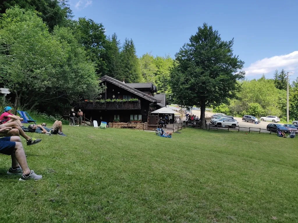 Zanis_Chalet Pian Della Giara_Tizzano Val Parma_review