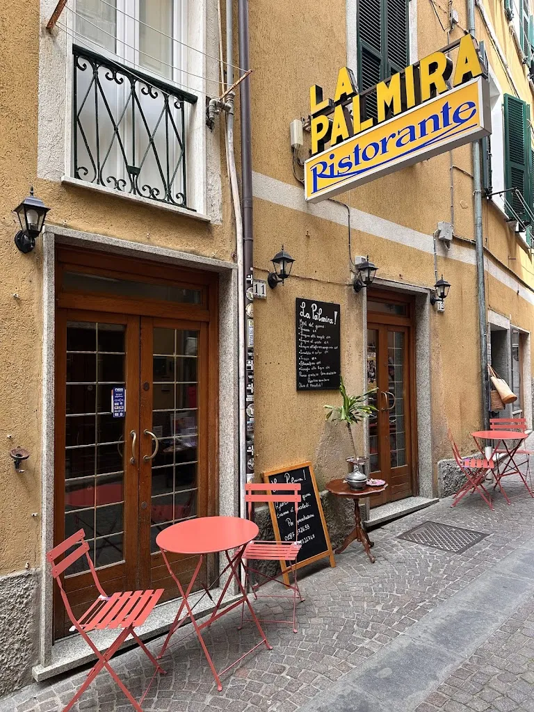 Osteria & Cocktail Bar La Palmira restaurant in Terenzo