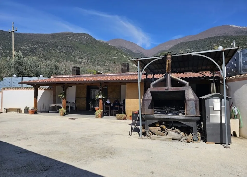 Agriturismo Colle Pennacchio_Roccavivi_slider_image_2