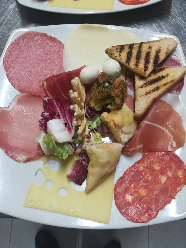 Menu_Bar Sport_Roccaspinalveti-Santa Giusta_immagine_1