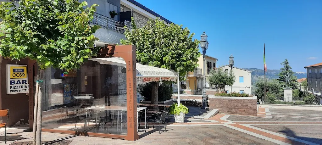 Bar Capoccina ristorante a Roccaspinalveti-Santa Giusta