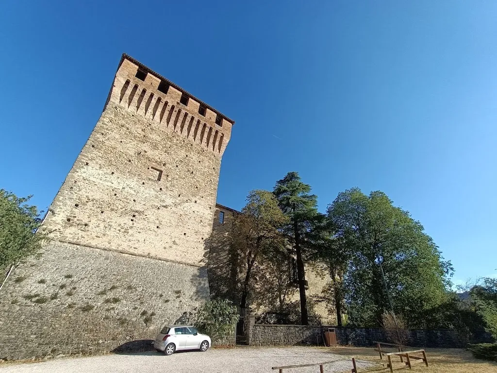 Ristorante Il Castello_Varano De' Melegari_slider_image_3