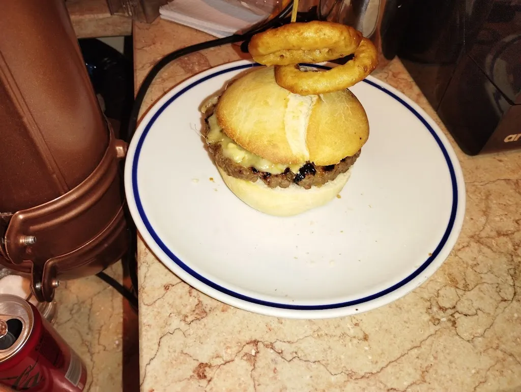 Grölen~Birreria~Paninoteca_Traversetolo_slider_image_3