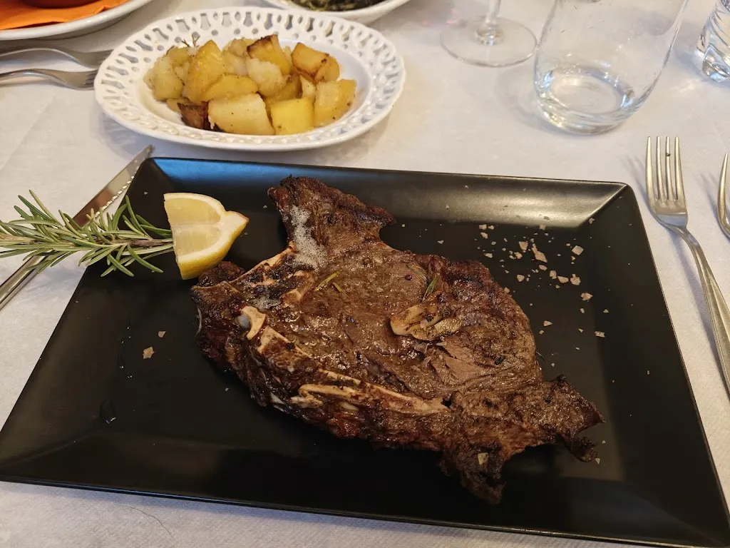 Stephanie Drew_Fumaiolo Paradise Ristorante Pizzeria Hotel_Verghereto_review