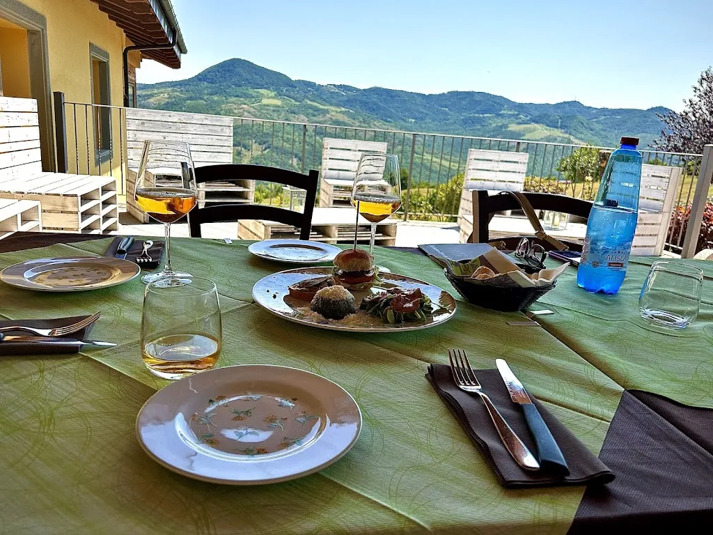 Ash iluomo_Agriturismo Serra dei Gatti_Vergato_review