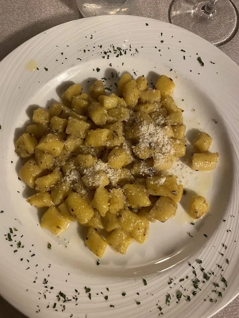 Fay W_Trattoria Trinità_Vernasca_review