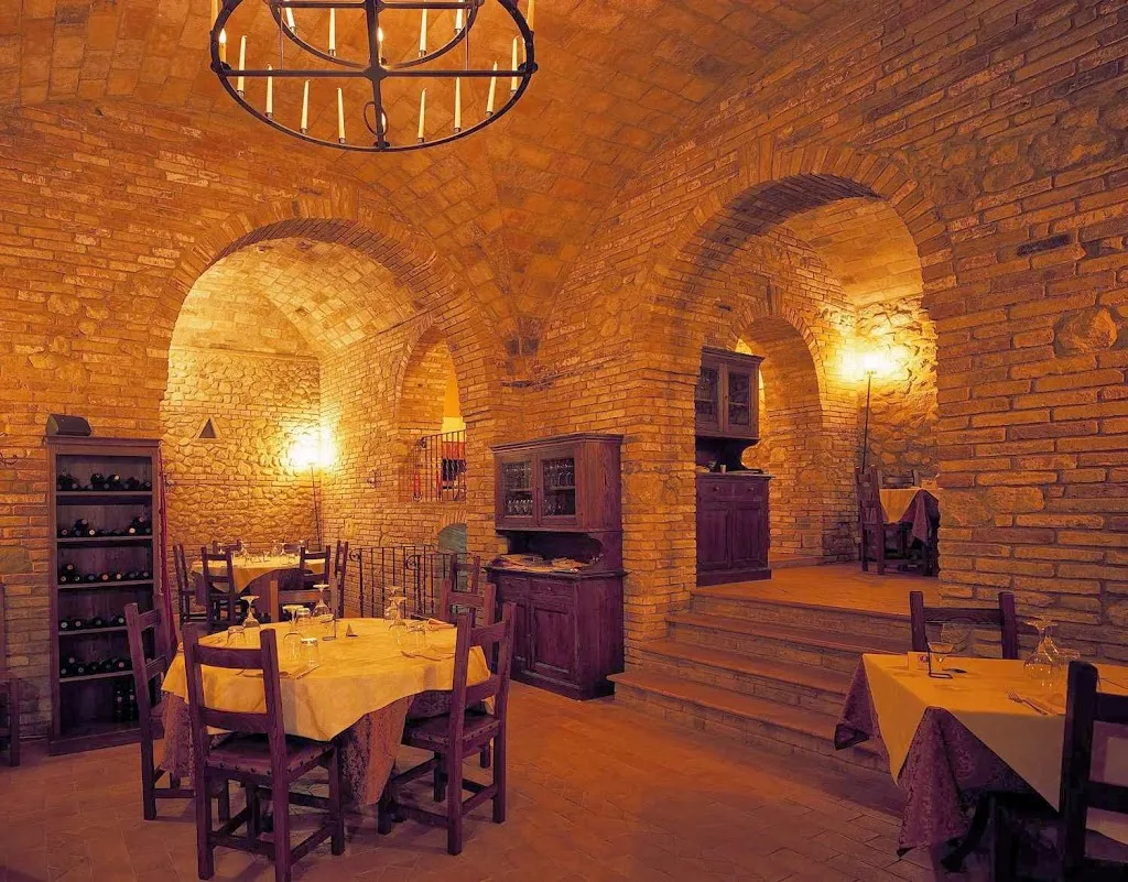 Al Mastin Vecchio restaurant in Verucchio