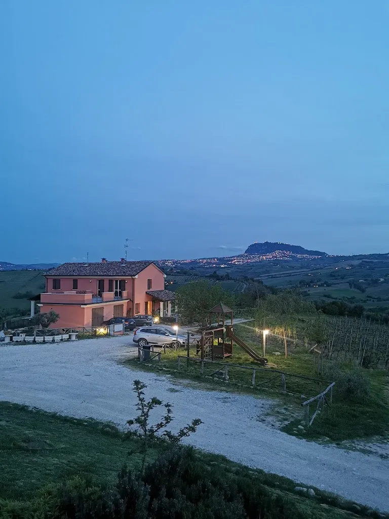 Dominika Banaszewska_Farmhouse Da Carlini_Verucchio_review