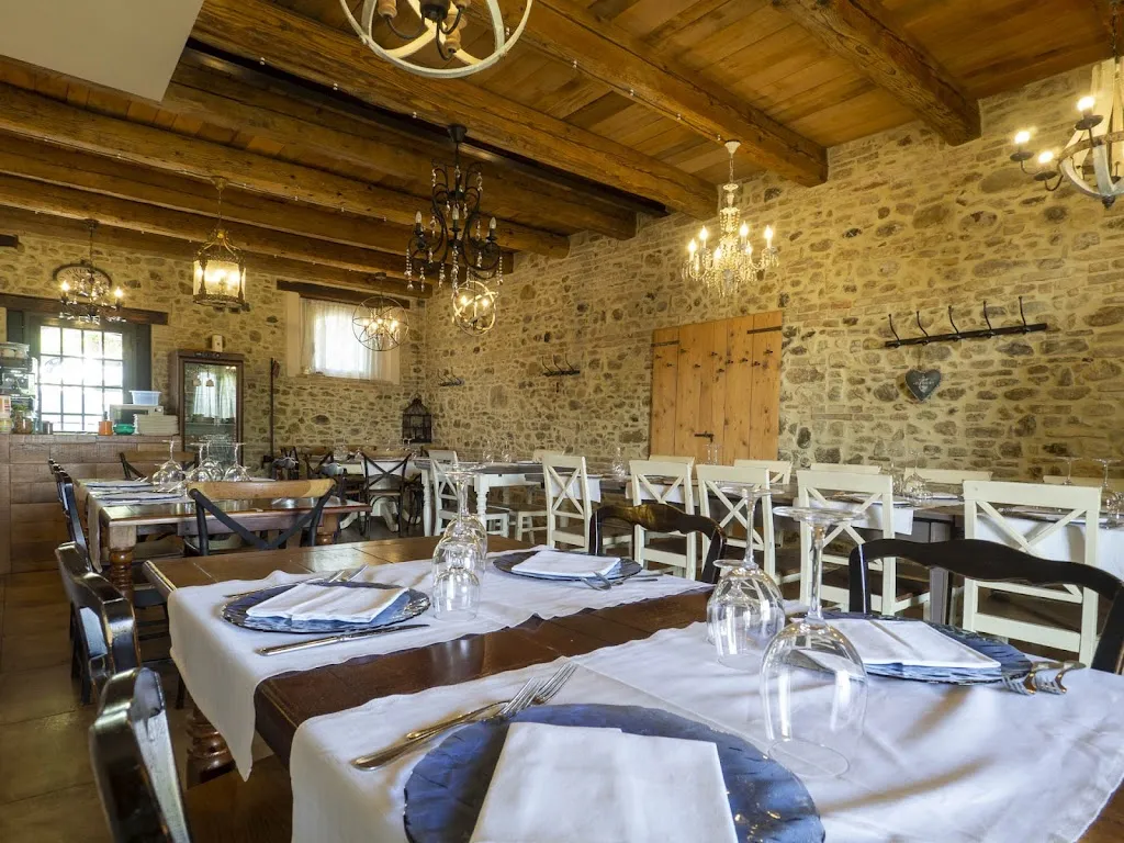 Farmhouse Da Carlini restaurant in Verucchio